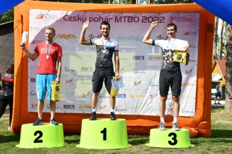 archiv___2022___hradec___middle-m21e