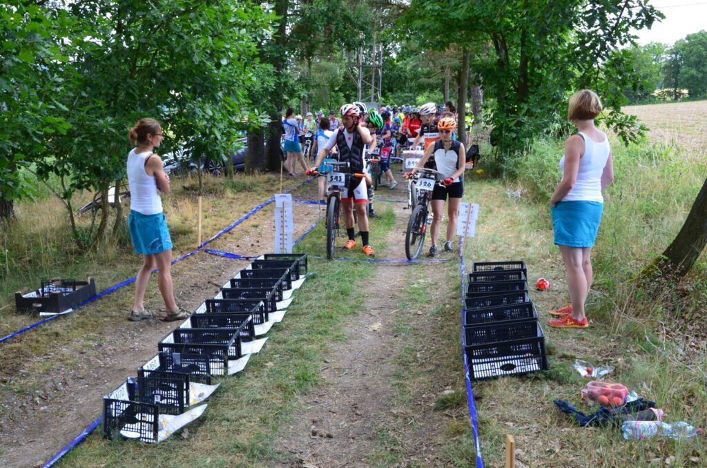archiv___2017___mtbo-5-days-2017___start-kratka-trat.jpg