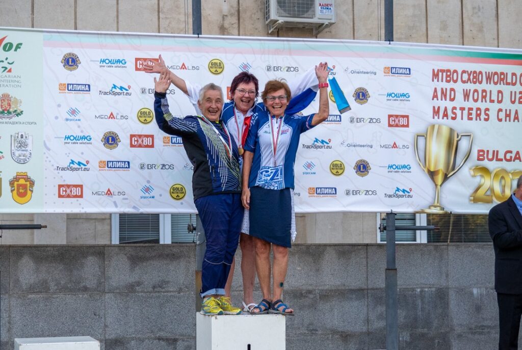 archiv___2022___sp2022-bulharsko___04_mass-start-w60.jpg