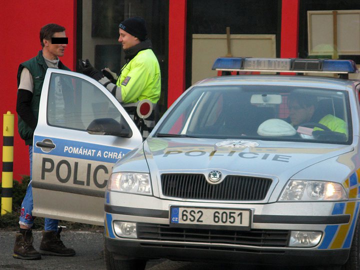 archiv___2014___pomahat_a_chranit.jpg