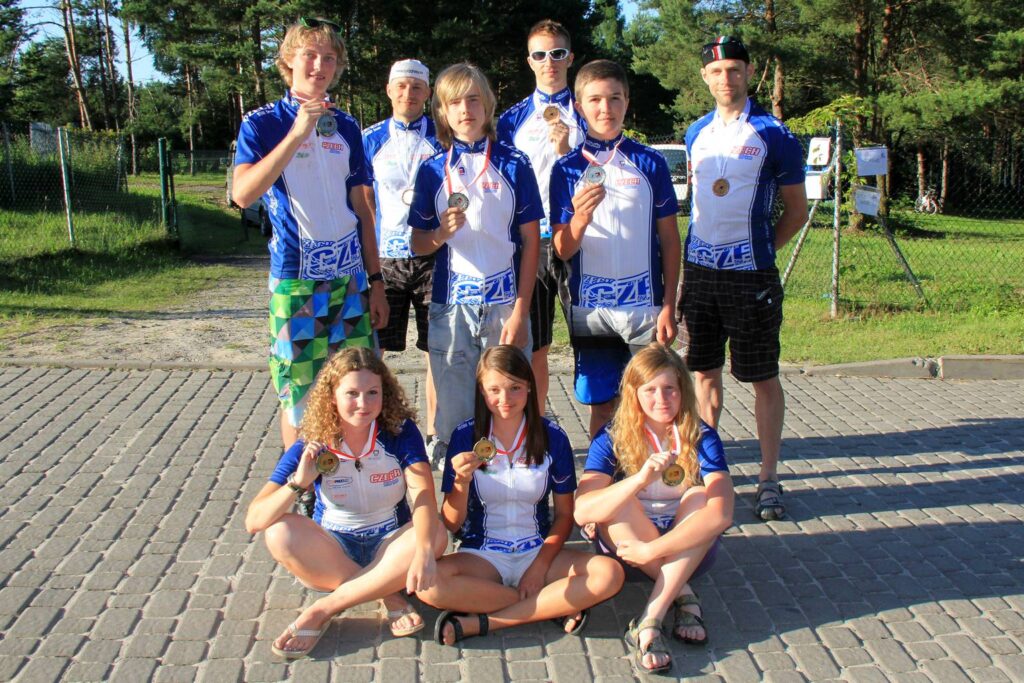 fotky___2013-06-20-me-mtbo-stafet-polsko-zamosc-honza-mak-svoboda___2013-06-19-271.jpg